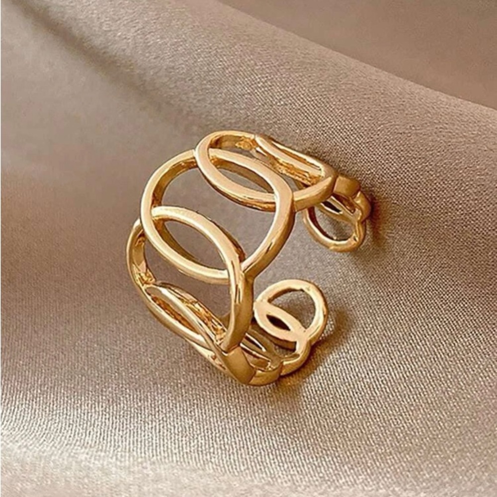 Pretty gold geometric design cuff ring